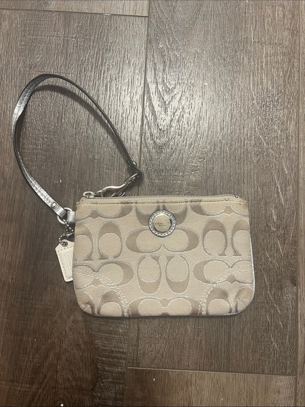 Coach Vintage Y2K Pop Signature Metallic Small Wristlet Pouch Cream/Silver